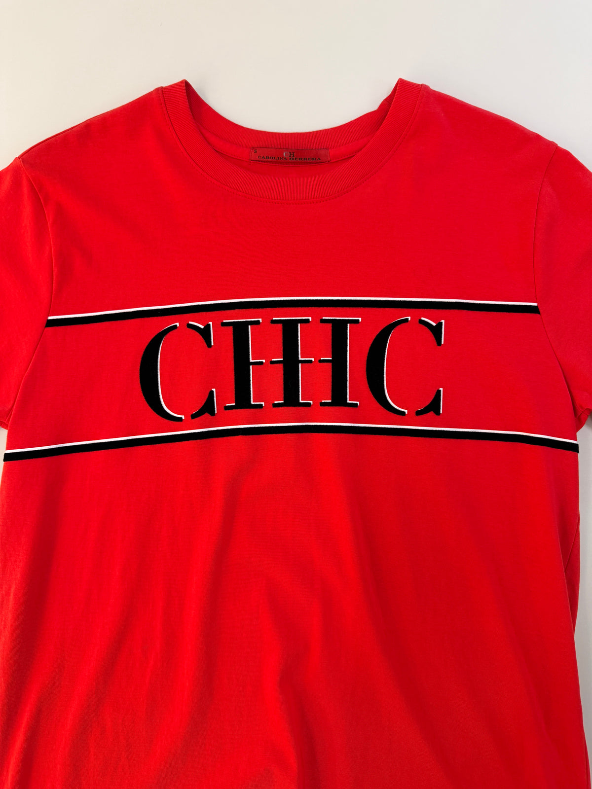 Camiseta Diseño Carolina Herrera Rojo