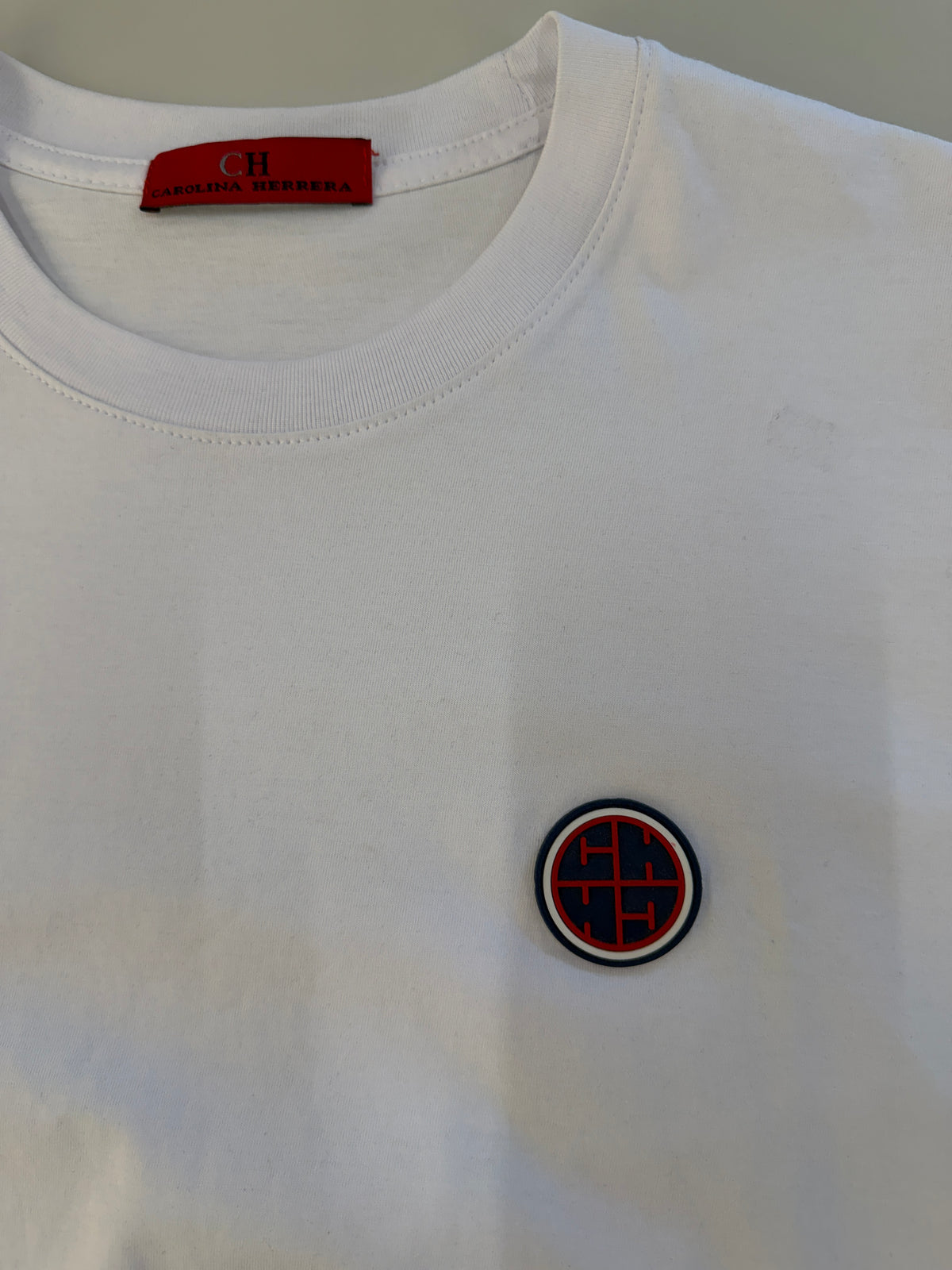 Camiseta Diseño Carolina Herrera Blanco